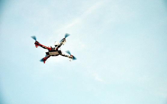 Drohne / Quadrocopter